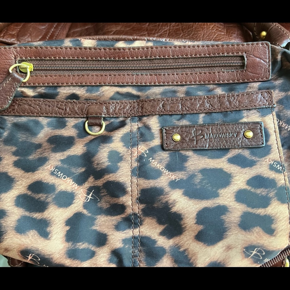 B Makowsky Leather Handle Bag - Picture 6 of 15